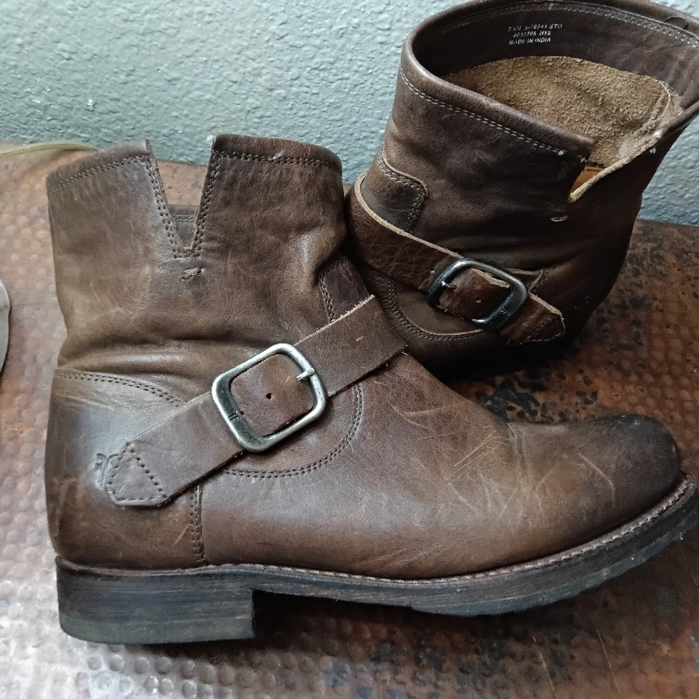 Frye Sz. 7.5M Brown Veronica Flex Bootie (fits like 7M) - Picture 12 of 16